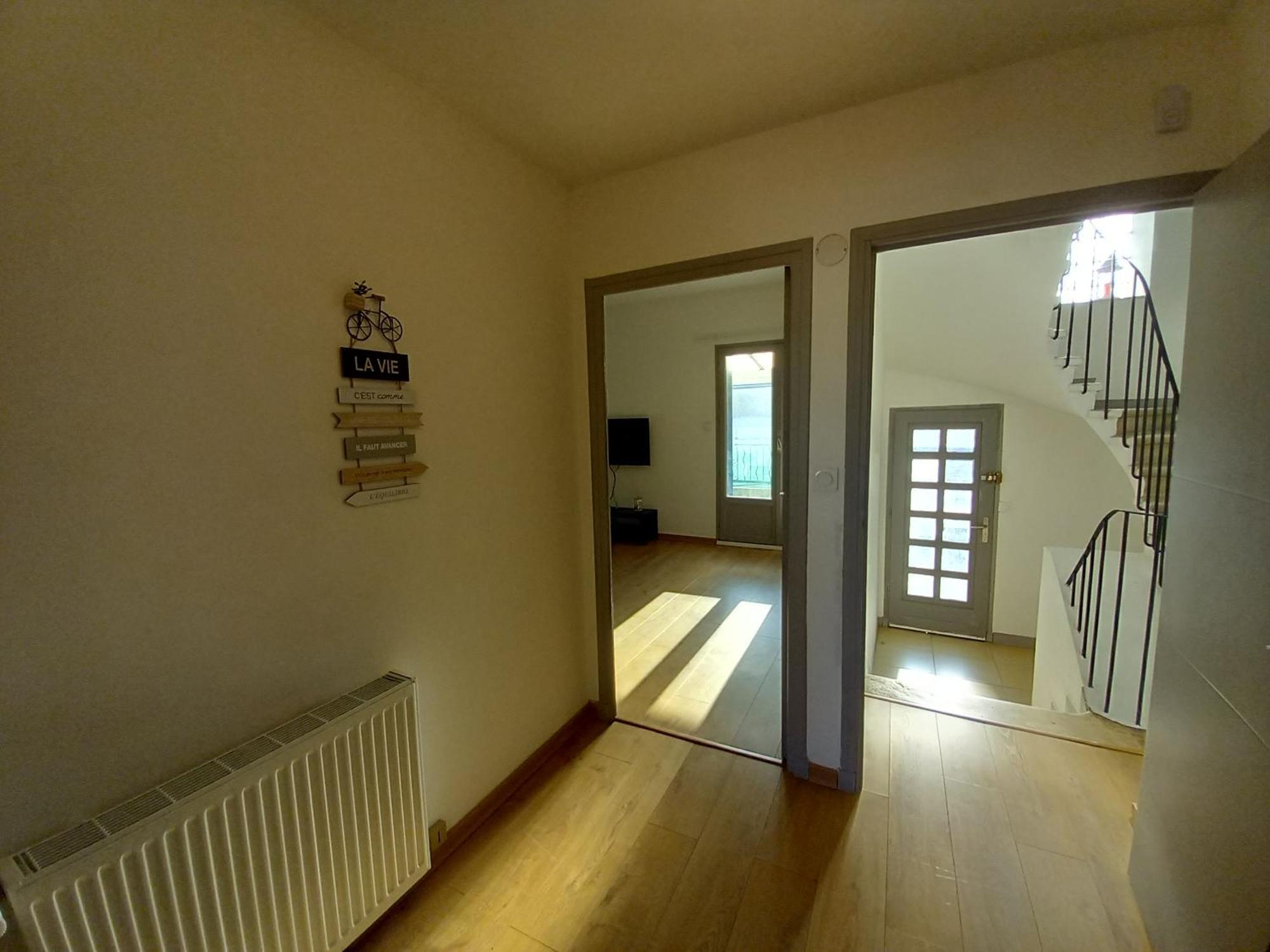 T3 En Duplex Proche Gare Sncf Avec Parking A Apartment Montélimar